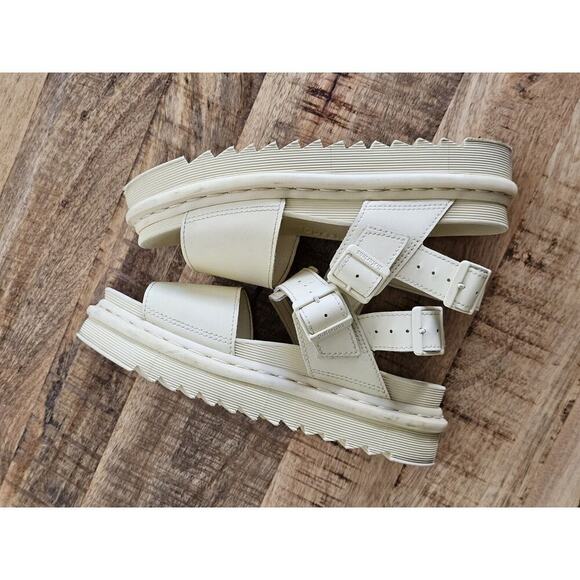 Dr Martens Voss Mono Women's Light Yellow Leather Sandals size US 7 - Picture 12 of 12